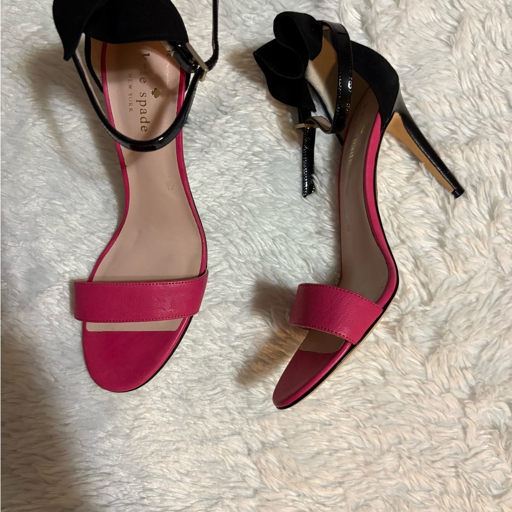 Kate Spade New York Iris heeled sandals in a pink and black suede colorway Sz 7M